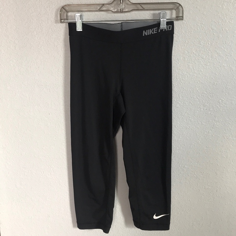 Nike cropped leggings